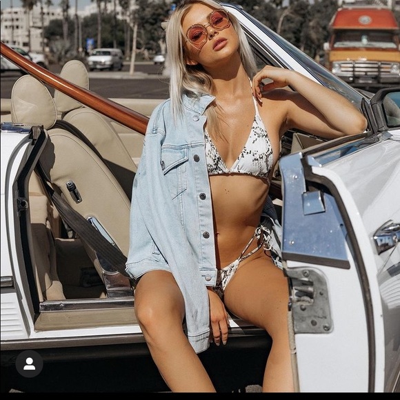 Chloe Rose Triangle Top String Bikini, XS (00-0) - Picture 10 of 14